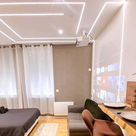 Le Pluvier D'Argent*Home Cinema Abbeville Eksteriør billede